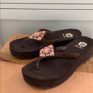 Yellow box sandals